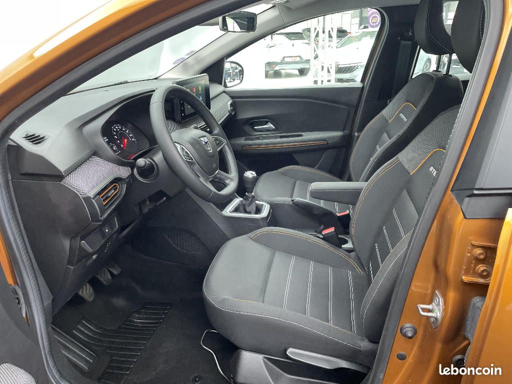 Dacia Sandero TCe 90 Stepway Confort (image 18)
