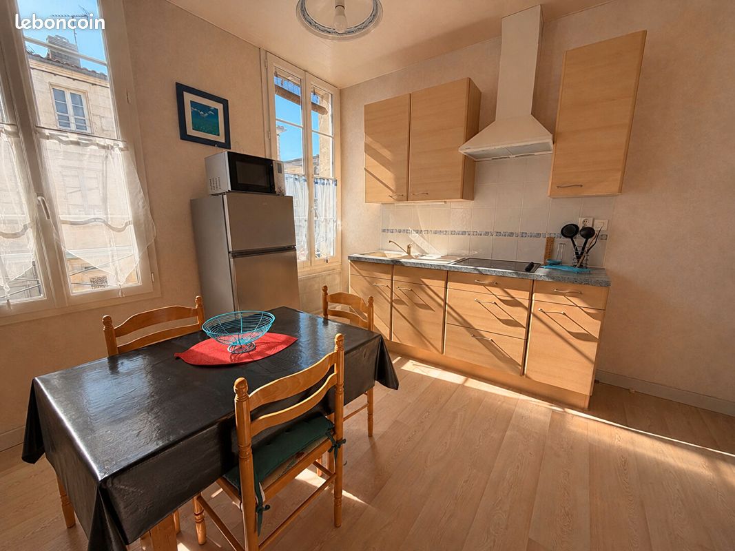 Appartement 1 pièce 25 m² · à Rochefort · 25 m² · 490 €