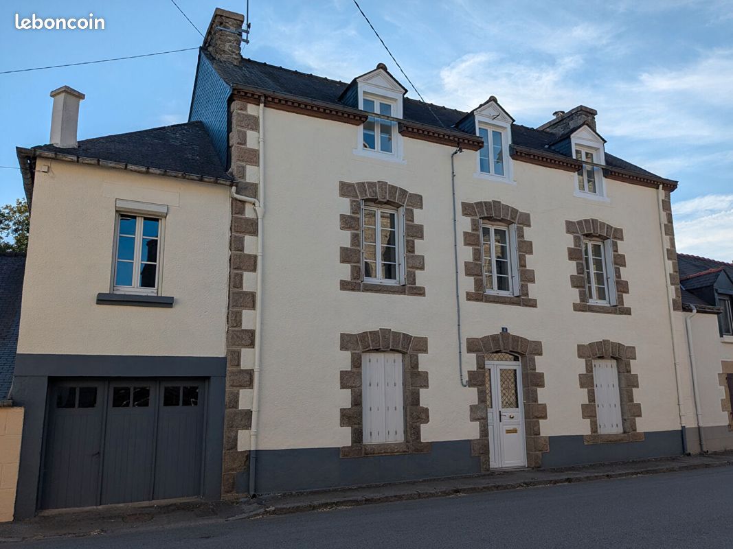 Maison 8 pièces 146 m² · à Rohan · 146 m² · 199 000 €