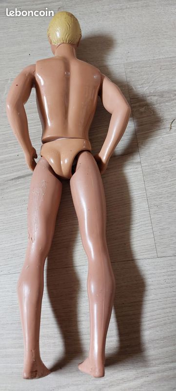Ken en costume (image 5)