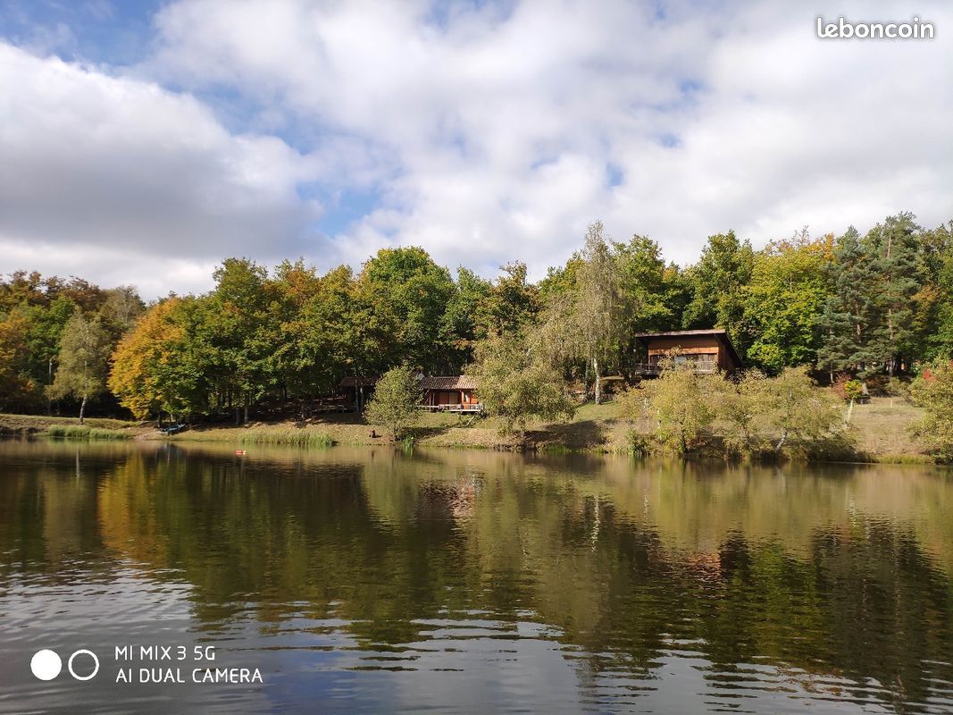 Gîte De Pêche Avec étang Privé Drôme Gite Chalet de l'étang de La Batie - Locations & Gîtes