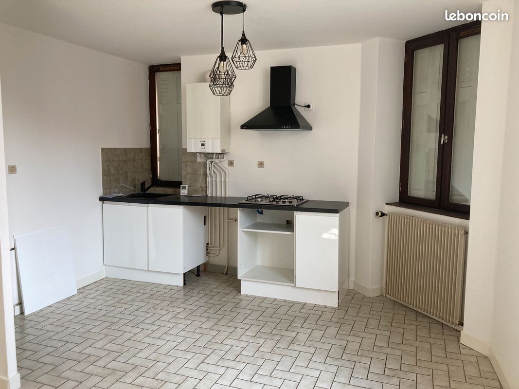 Appartement 3 pièces 53 m² · à La Ricamarie · 53 m² · 480 €/mois