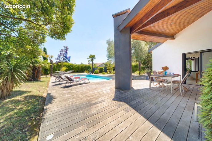 Maison 5 pièces 235 m²