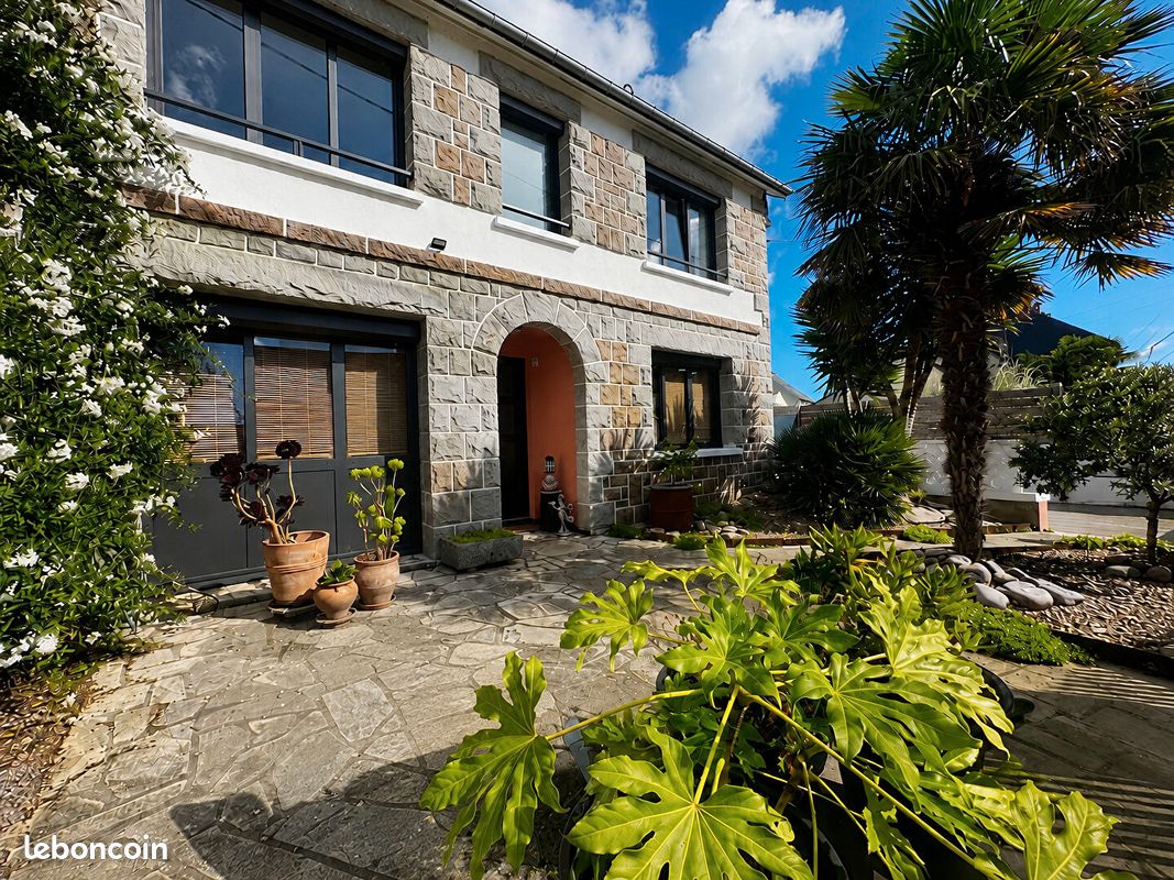 Maison 7 pièces 146 m² · à Saint-Brieuc · 146 m² · 404 180 €