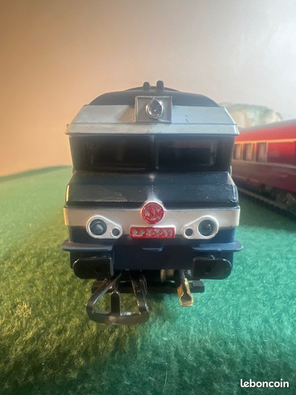 Train Mécanique Jouef Le Diabolic échelle HO – Locomotive + 3 Voitures + Clé – Très Bel état
