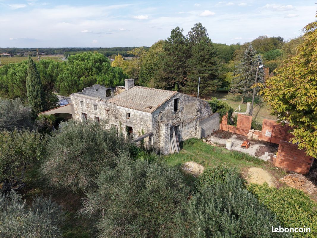 Maison 1 pièce 150 m² · à Lorignac · 150 m² · 59 500 €