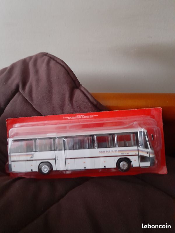 Modèle Réduit Bus Iveco Lorraine 300 TS II - Échelle 1/43, Année 1981, Neuf