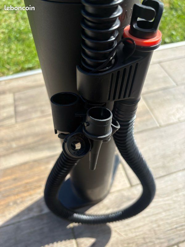 Pompe à Main Double Action Ozark Trail – Idéale Pour Camping Et Vélo, Flexible Et Compacte