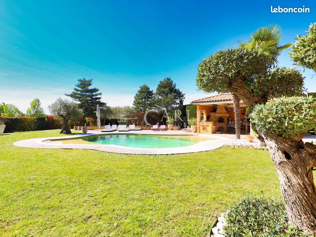 Maison 12 pièces 567 m² · à Genas · 567 m² · 2 100 000 €