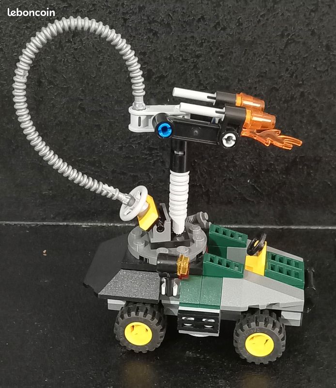 Lego 76008 - Iron Man (image 3)