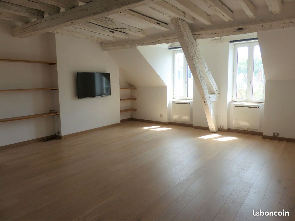 Appartement 3 pièces 60 m² · à Orléans · 60 m² · 825 €