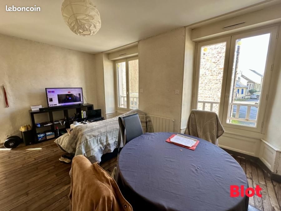 Immeuble 3 pièces 68 m² · à Montfort-sur-Meu · 68 m² · 159 900 €