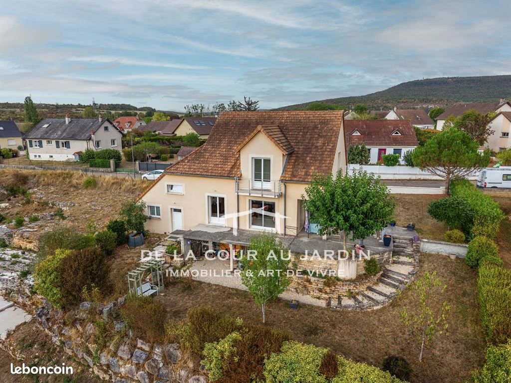 Maison 6 pièces 160 m² · à Fleurey-sur-Ouche · 160 m² · 378 000 €