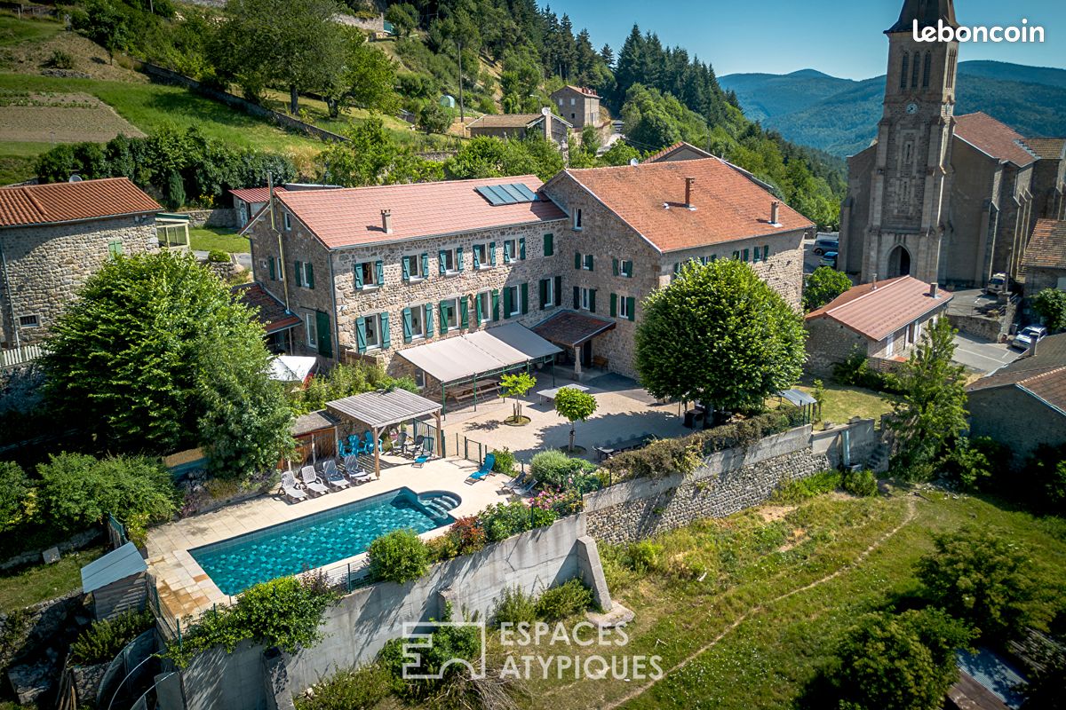 Maison 20 pièces 650 m² · à Rochepaule · 650 m² · 630 000 €