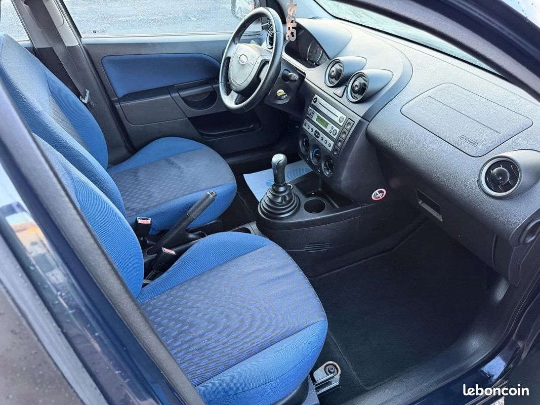 Ford Fiesta 1.4 TDCI 70 AMBIENTE (image 5)