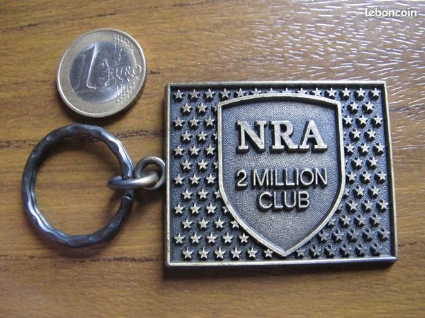 Pin's Vintage Archers De La Terre Brûlée – Tir à L'arc, Version EGF, Fabriqué En France