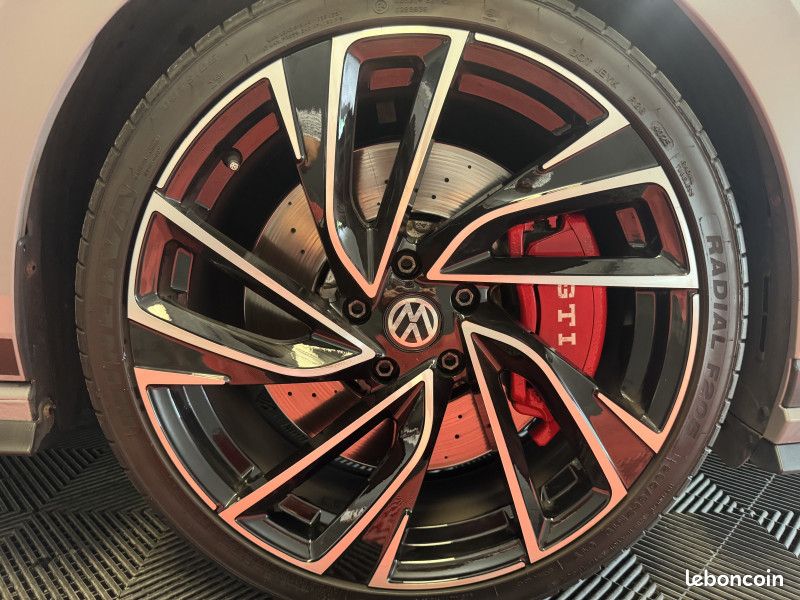 Volkswagen GOLF VIII 2.0 TSI 300CH GTI CLUBSPORT DSG7 (image 7)