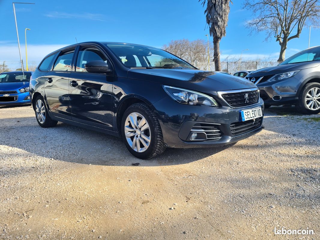 PEUGEOT 308 BlueHDi 100ch SS BVM6 Allure (image 2)