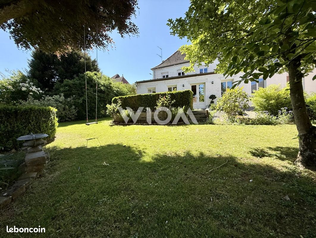 Maison 10 pièces 340 m² · à Aubigny-en-Artois · 340 m² · 548 000 €