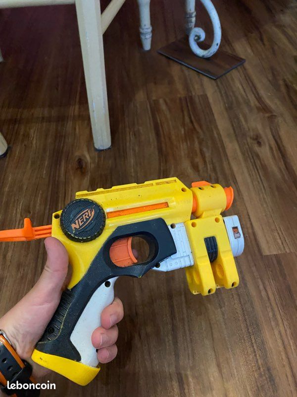 Pistolet, nerf (image 1)