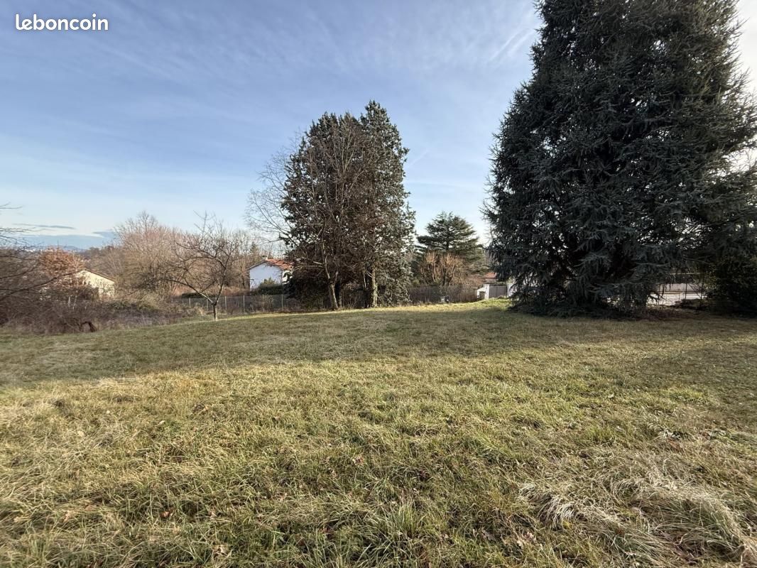 Terrain 1 300 m² Tassin La Demi Lune · à Tassin-la-Demi-Lune · 350 000 €