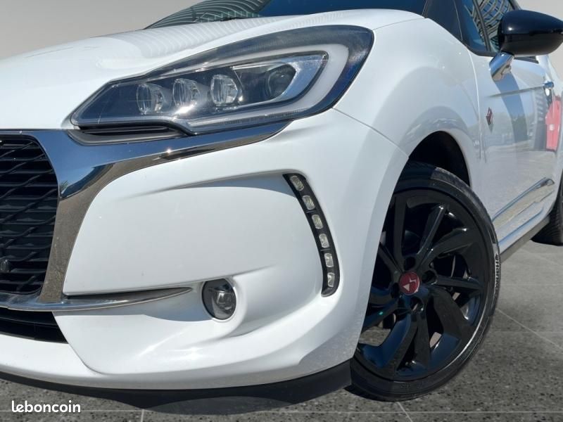 Ds DS 3 Essence 110 Perfo Line GPS Radar Recul CarPlay Clim Auto Régulateur (image 9)