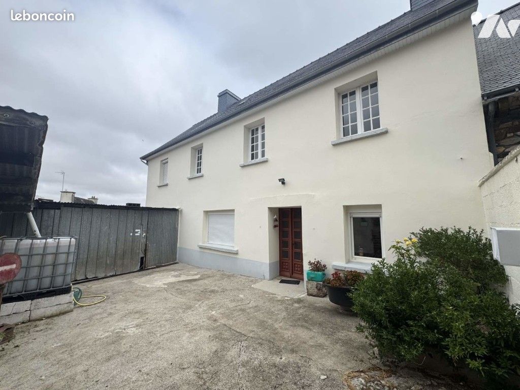 Maison 6 pièces 115 m² · à Saint-Thélo · 115 m² · 105 700 €