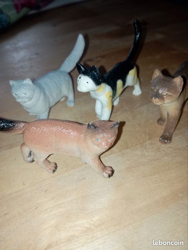 Lot de 4 chat (image 1)