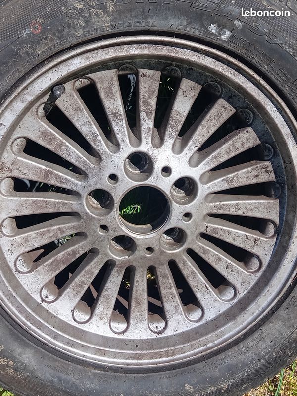 5 Jante aluminium d origine bmw 525/530 au prix de 80 euros le lot (image 2)