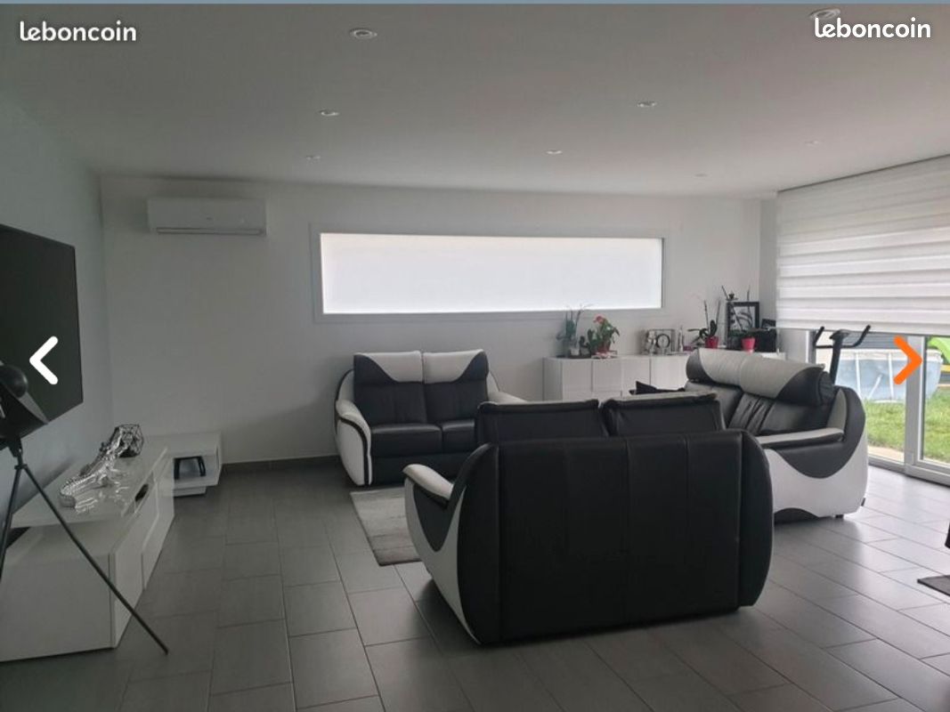 Maison 6 pièces 220 m² · à Écrouves · 220 m² · 1 200 €