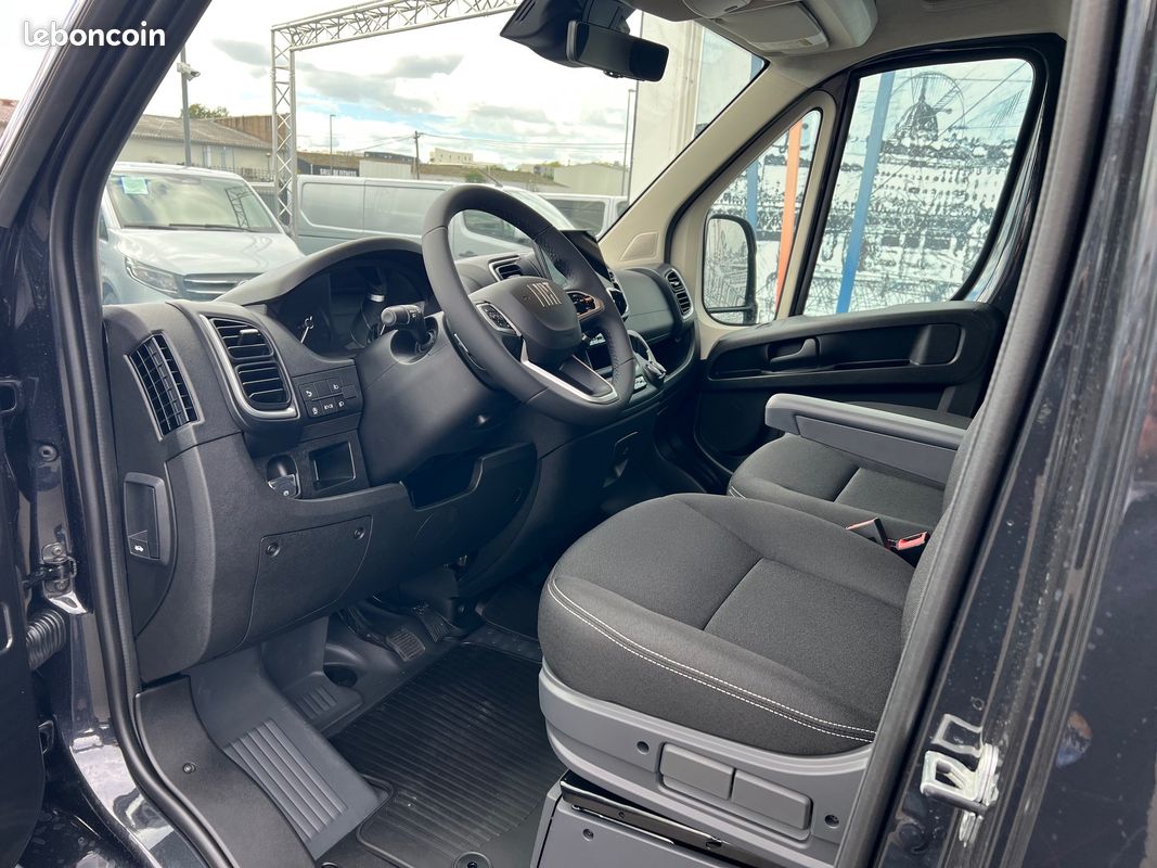 35950 ht Ducato L2H1 3.5 BVA8 Pack Premium Connect + (image 6)