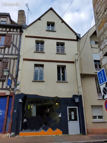 Immeuble 235 m² Sens