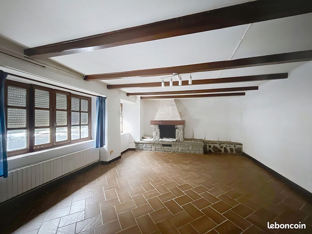 Maison 6 pièces 133 m² · à Fay-sur-Lignon · 133 m² · 55 000 €