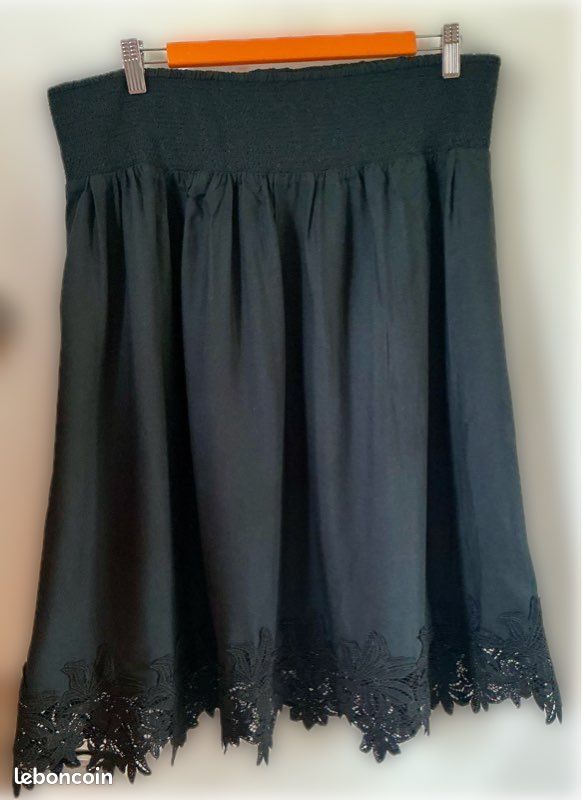 Jupe Nine West Dentelle Noire - Taille 2 - Ligne A, Longueur Sous Le Genou - NEUVE Avec étiquettes