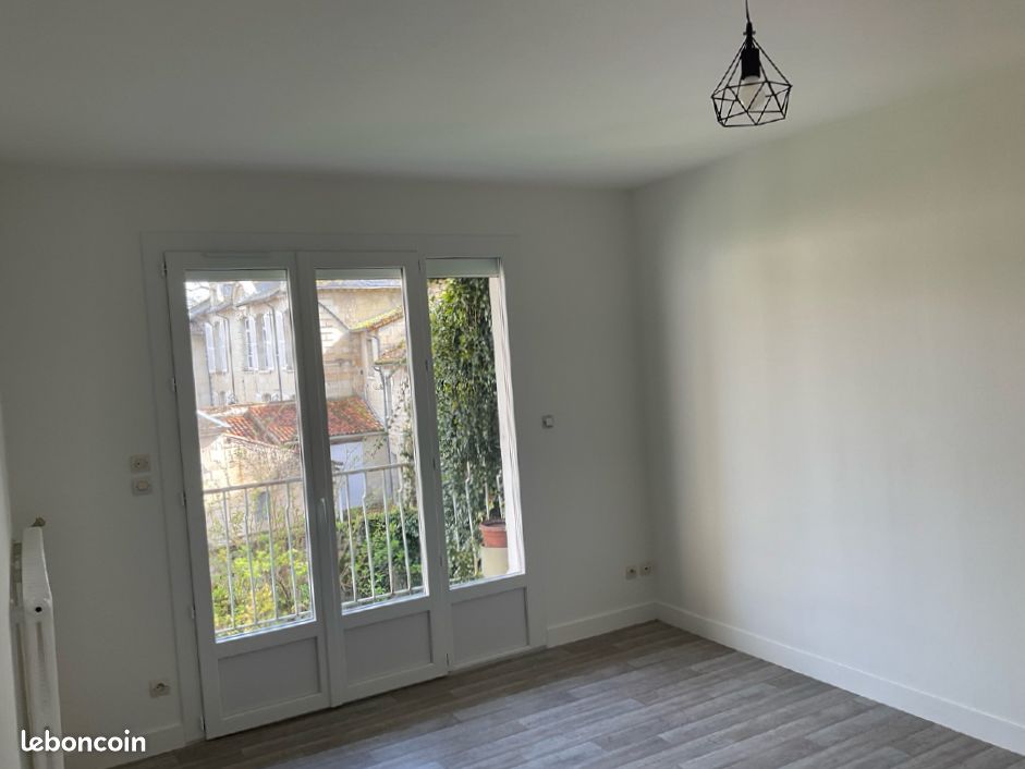 Appartement 2 pièces 42 m² · à Loudun · 42 m² · 440 €/mois