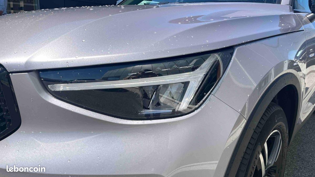 VOLVO XC40 B3 163 ch DCT7 Plus (image 17)