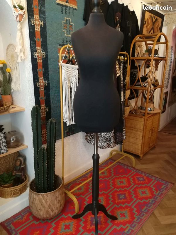 Mannequin couture (image 1)