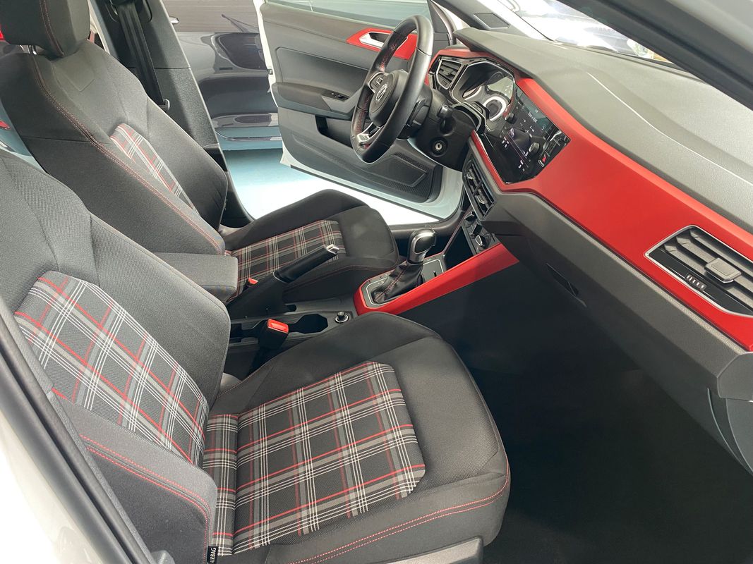 VW Polo GTI 2.0 TSI 200CV DSG6 d'occasion, moteur Essence et boite  Automatique, 47.738 Km - 23.990 €