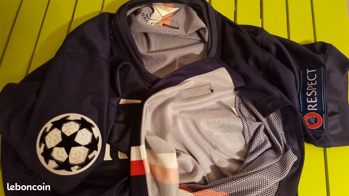 Maillot PSG vintage floqué David Luiz (2014-15) – Vintage Football Area Maillot PSG vintage floqué David Luiz (2014-15) – Vintage Football Area