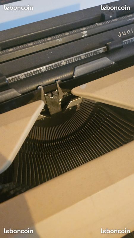 Machine à écrire Triumph (image 3)