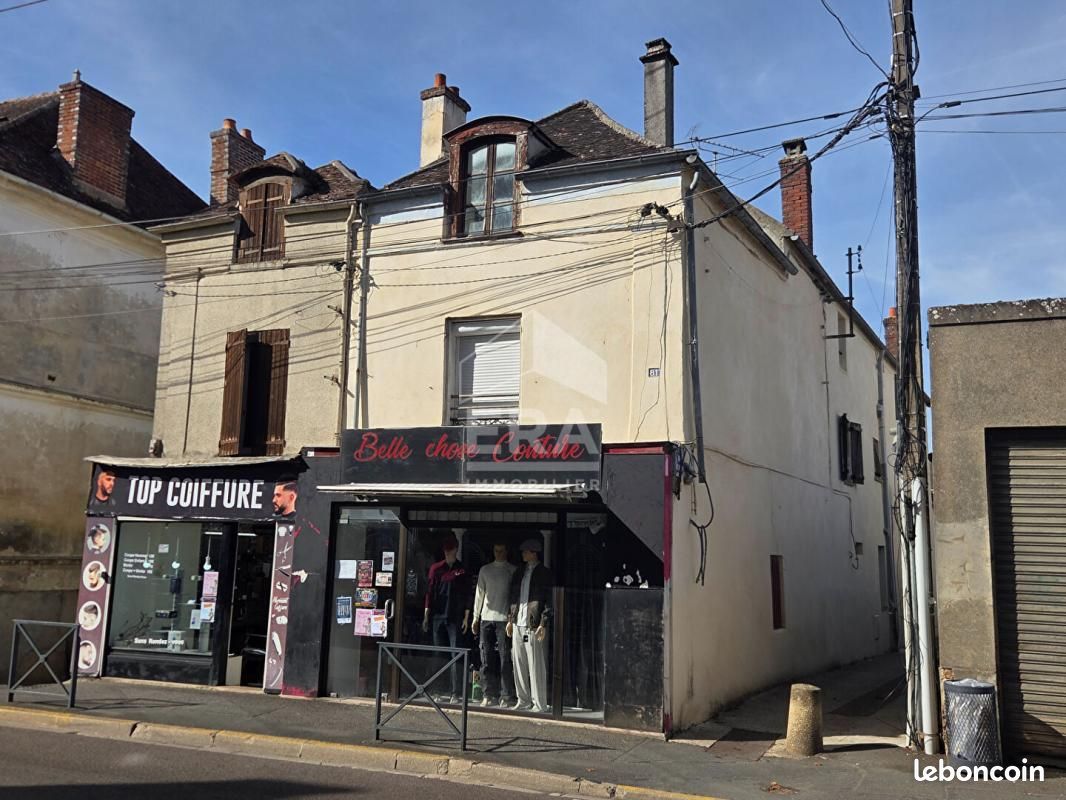 Immeuble 7 pièces 146 m² · à Mormant · 146 m² · 212 500 €