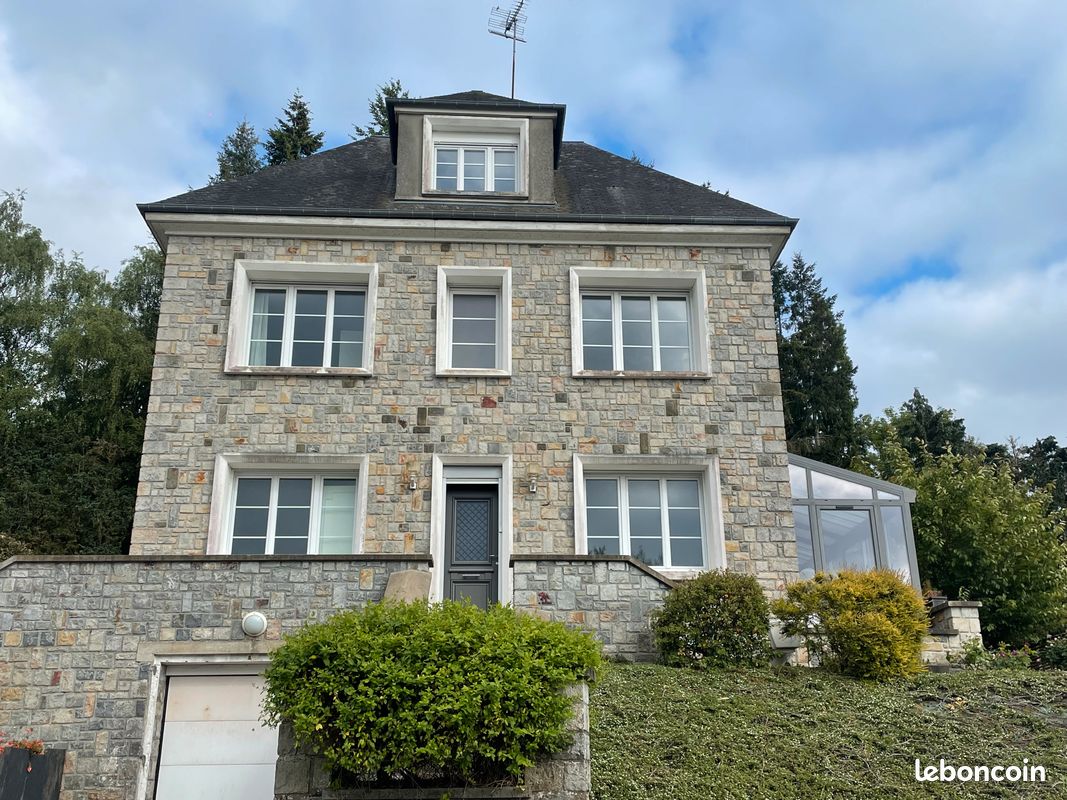 Maison 4 pièces 112 m² · à Domfront en Poiraie · 112 m² · 235 000 €