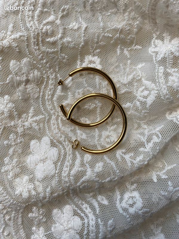 Boucle d’oreille doré (image 2)