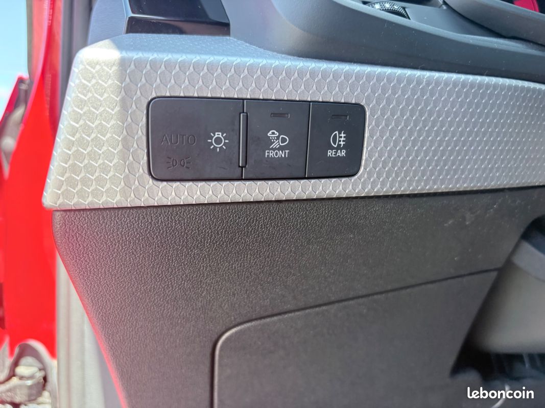 AUDI A1 SPORTBACK 30 TFSI 116ch S-LINE S-TRONIC - CARPLAY / VIRTUAL COCKPIT (image 22)