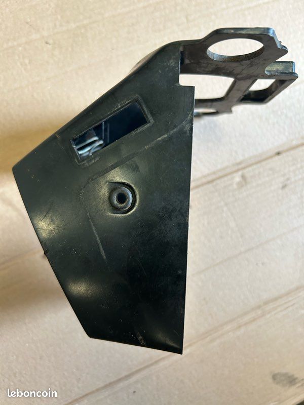 Coque phare mobylette (image 1)