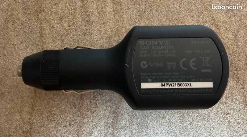 Chargeur Allume-Cigares PS Vita (image 2)