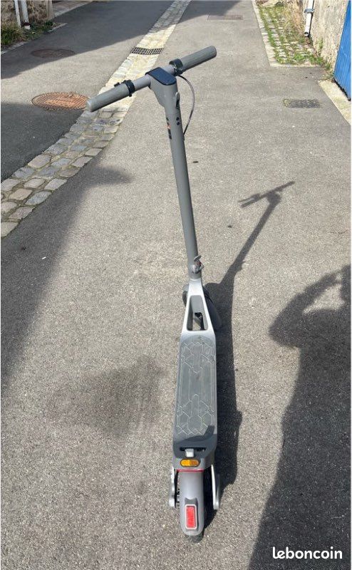 Bonjour Je vends ma trottinette électrique (image 2)