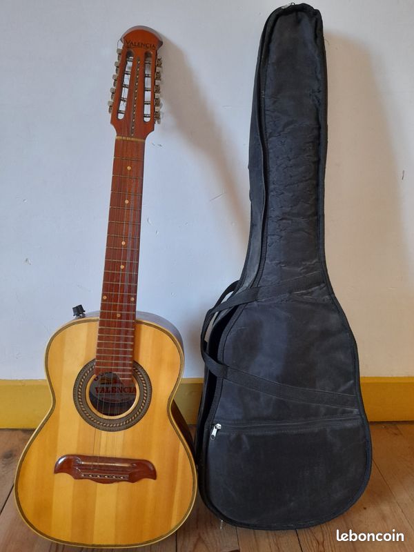 Guitare péruvienne 10 cordes Valencia (image 1)