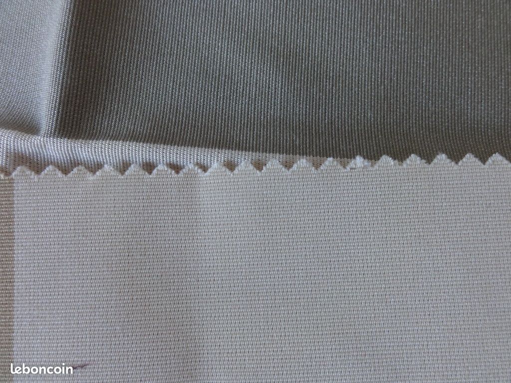 Coupon de tissu – synthétique (image 3)