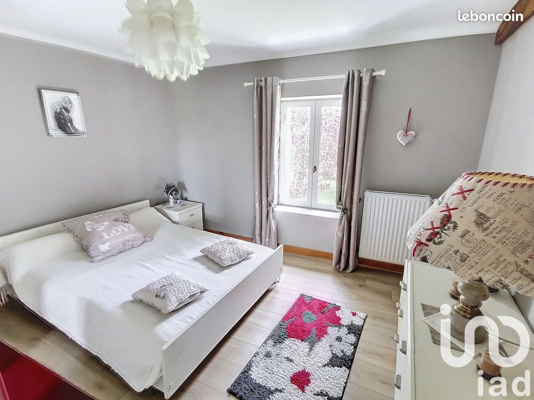 Longère 7 pièces 180 m² - Marthon 16380 (image principale 6)